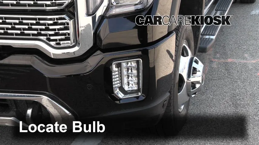 2021 GMC Sierra 3500 HD Denali 6.6L V8 Turbo Diesel Éclairage Feu antibrouillard (remplacer l'ampoule)